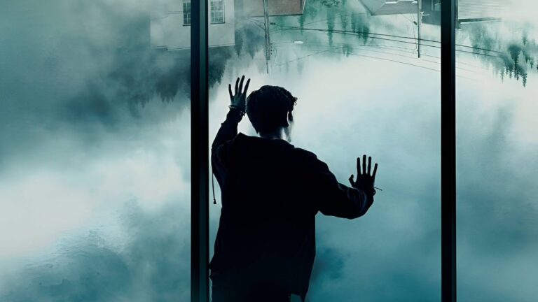 Flanagan’s Lovecraftian The Mist Could Prime His Stephen King Dark Tower TV